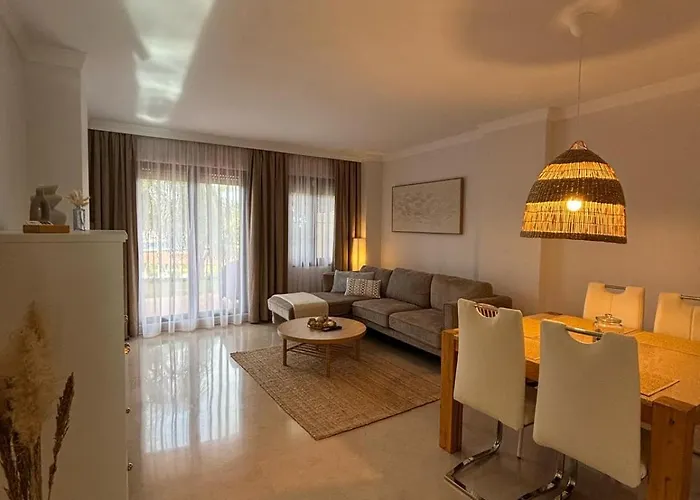 Soleada Buenas Noches Estepona